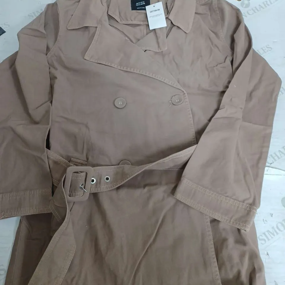 BOX OF APPROX 50 BRAND NEW CASUAL TRENCH COAT IN WASHED TAUPE IN VARIOUS SIZES 