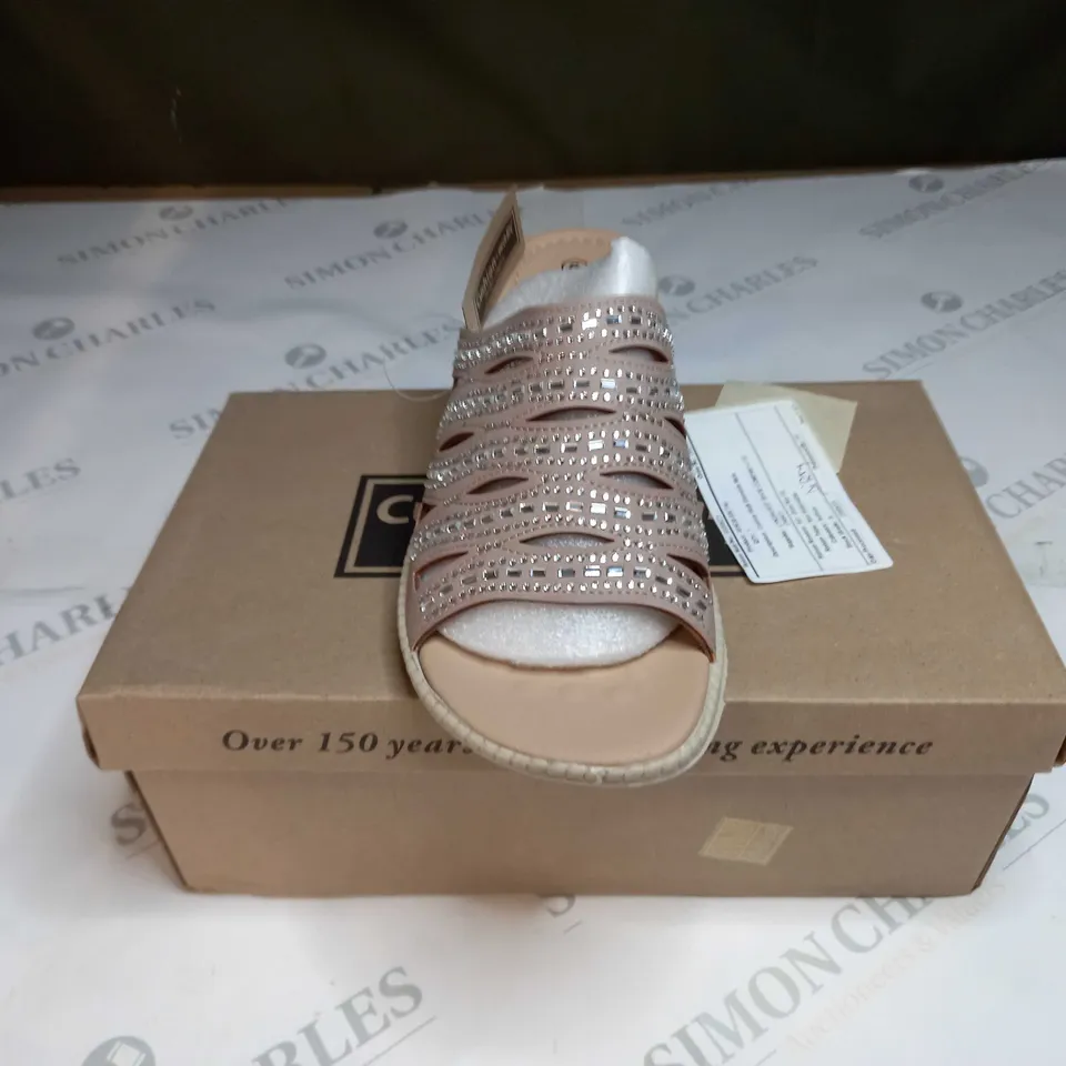 BOXED CUSHION WALK DIAMANTE MULE SANDALS SIZE 6