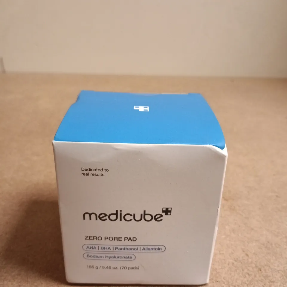 MEDICUBE ZERO PORE PAD – 70 PADS (155 G)