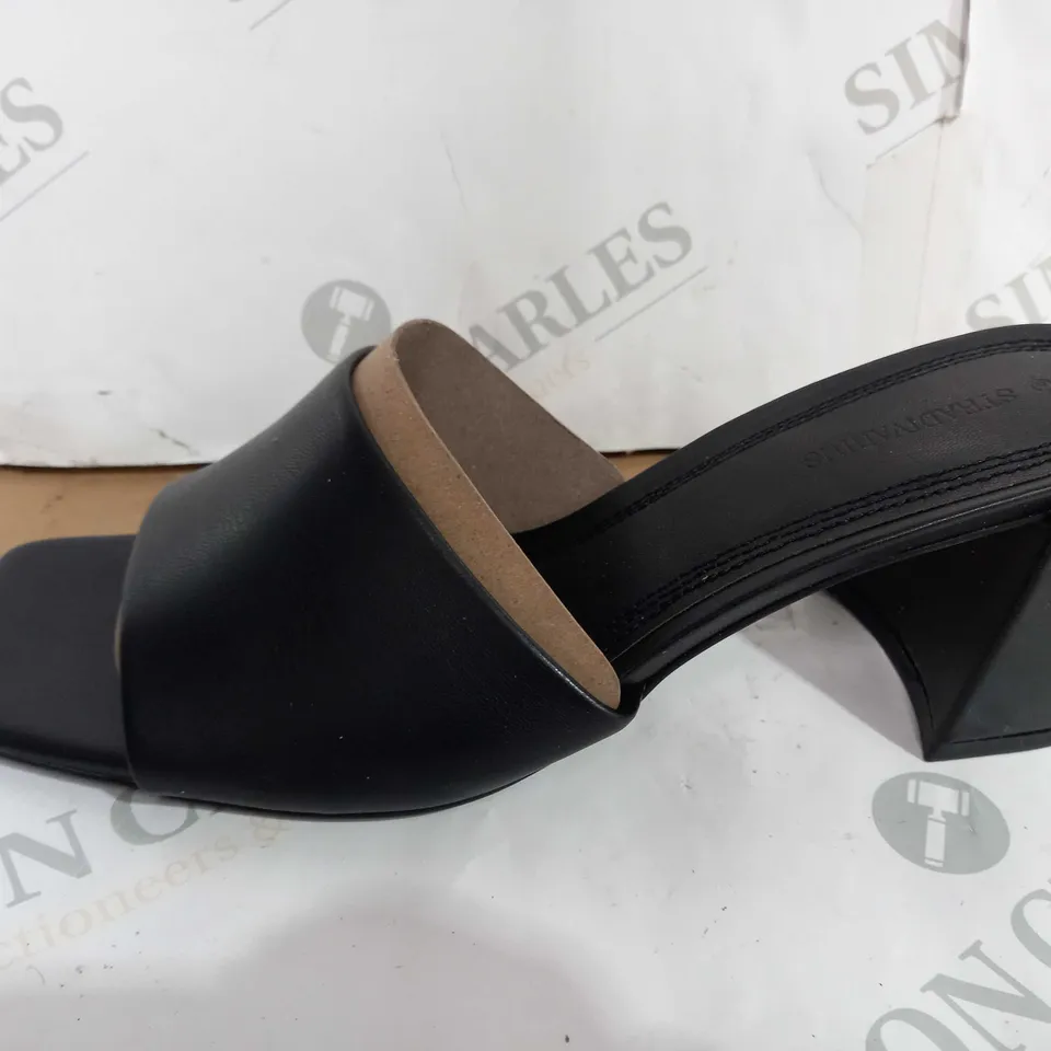 STRADIVARIUS BLOCK HEEL SHOES, BLACK - SIZE 7