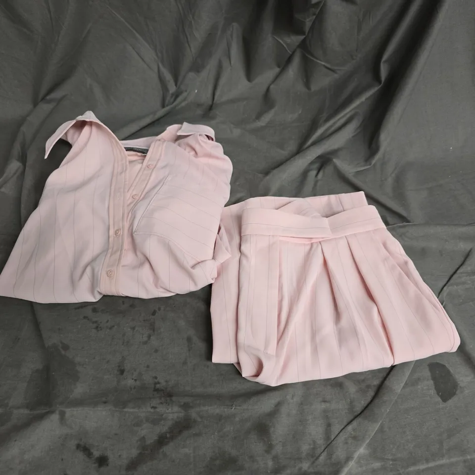 MINT VELVET SHIRT & PLEATED PANT SET IN PINK STRIPE SIZE M