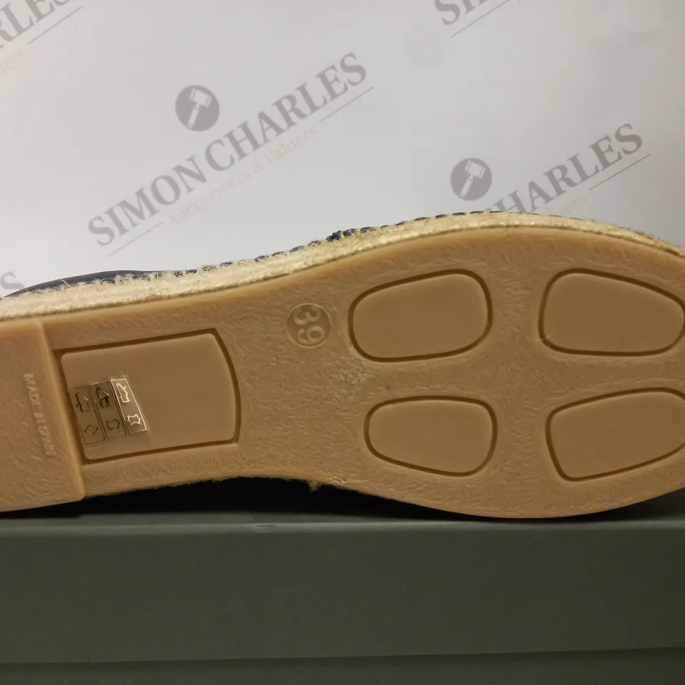 BOXED HOBBS ALICIA ESPADRILLE IN NAVY - SIZE 6