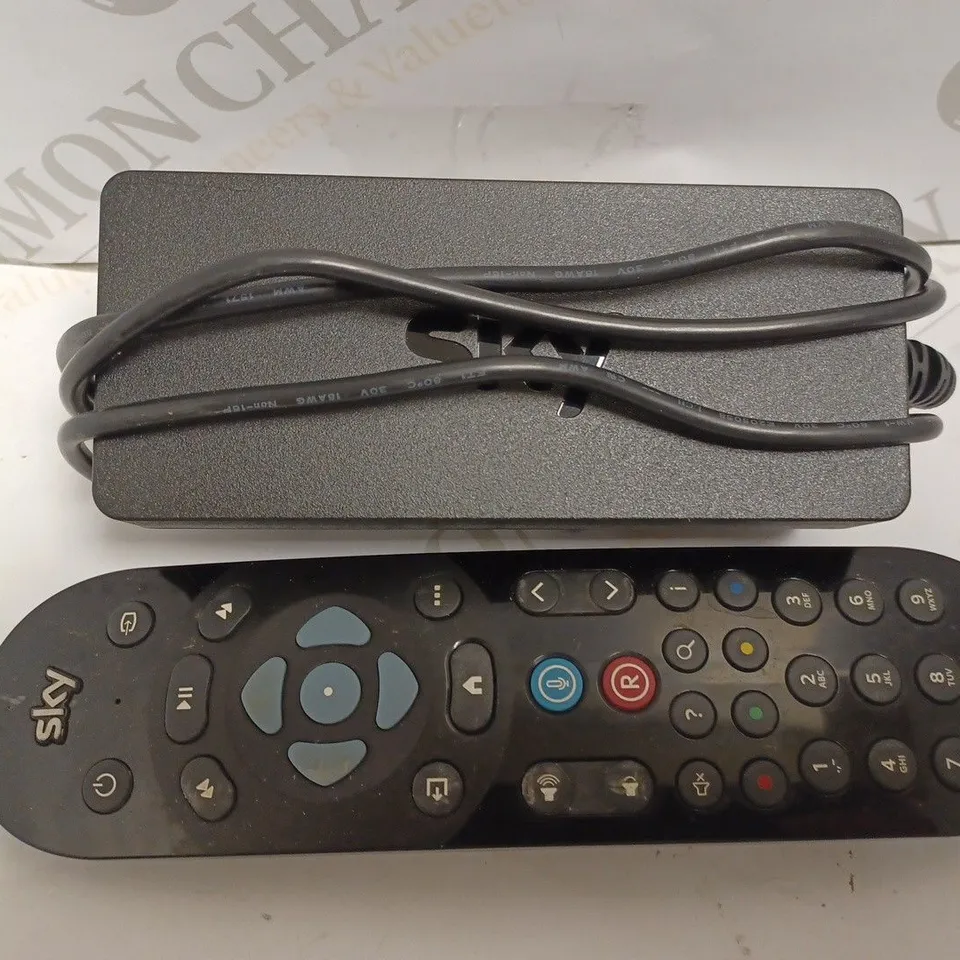 SKY Q POWER ADAPTER AND REMOTE - EC201