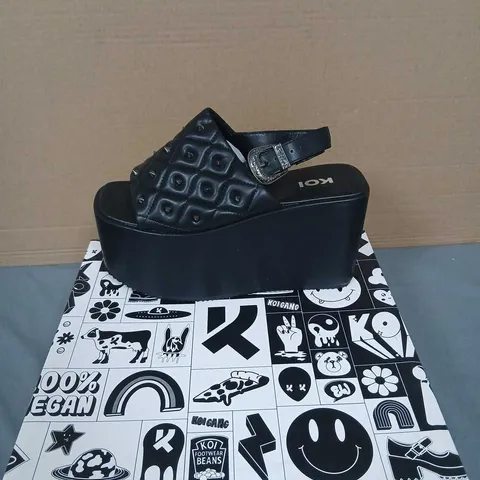 BRAND NEW BOXED KOI IMPERIAL WEB MEGA PLATFORM SANDALS – BLACK, UK5