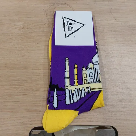 BOX OF BRAND NEW BIER CO 'BAU INDIA' SOCKS // APPROXIMATELY 360 PAIRS (1 BOX)