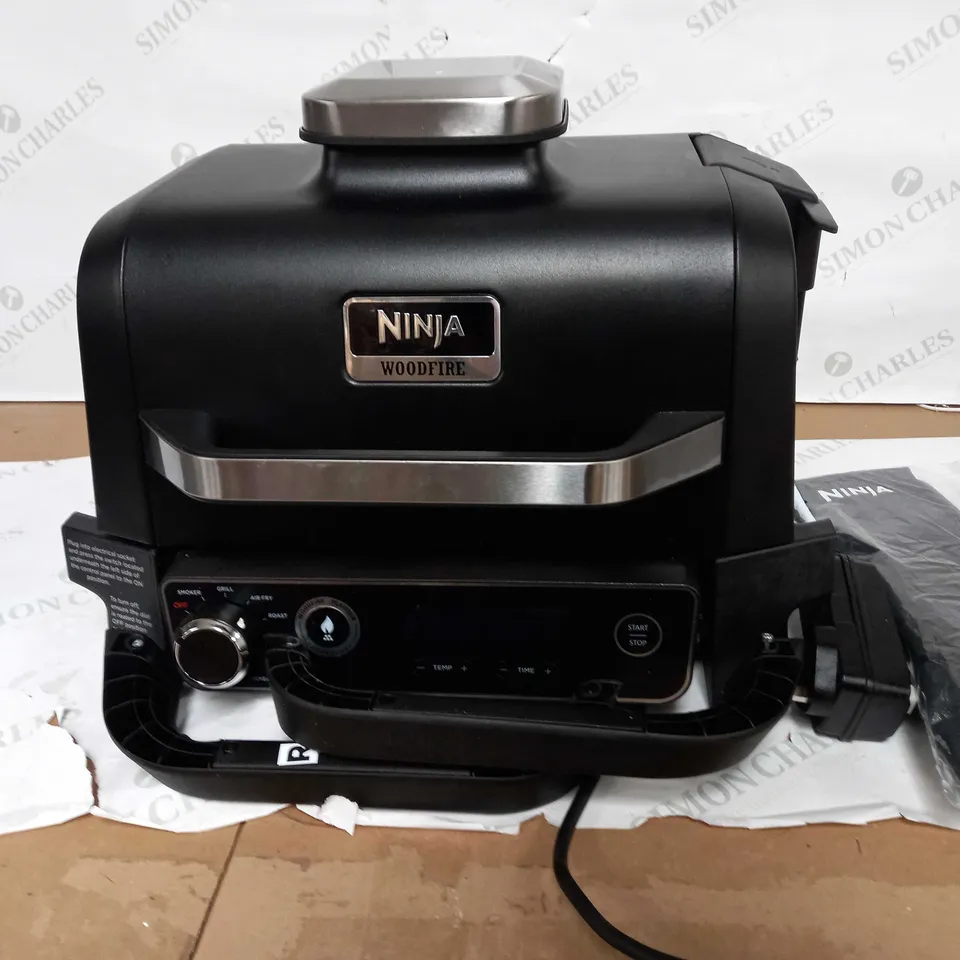 NINJA WOODFIRE ELECTRIC BBQ GRILL & SMOKER WITH AIR FRY FUNCTION OG701UKQ