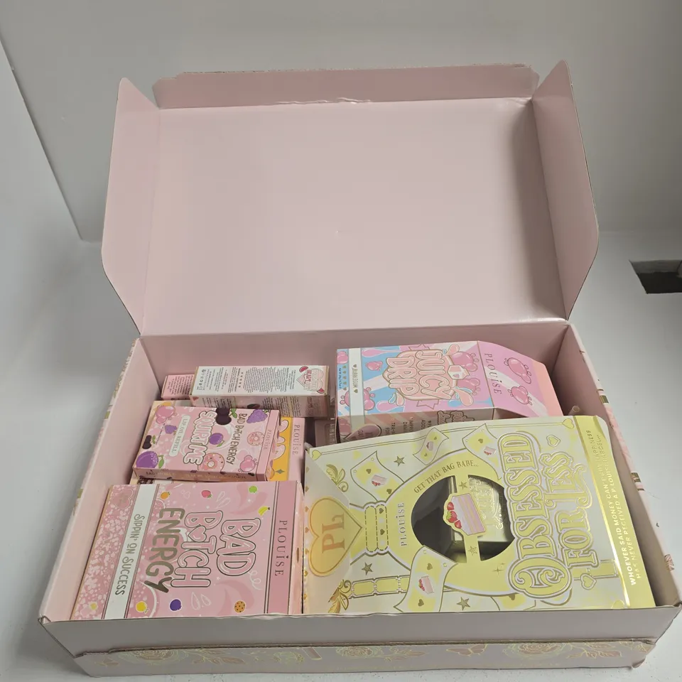 P LOUISE MAKE-UP MYSTERY BOX SET IN PINK FLORAL BOX – ASSORTED MINI BOXES