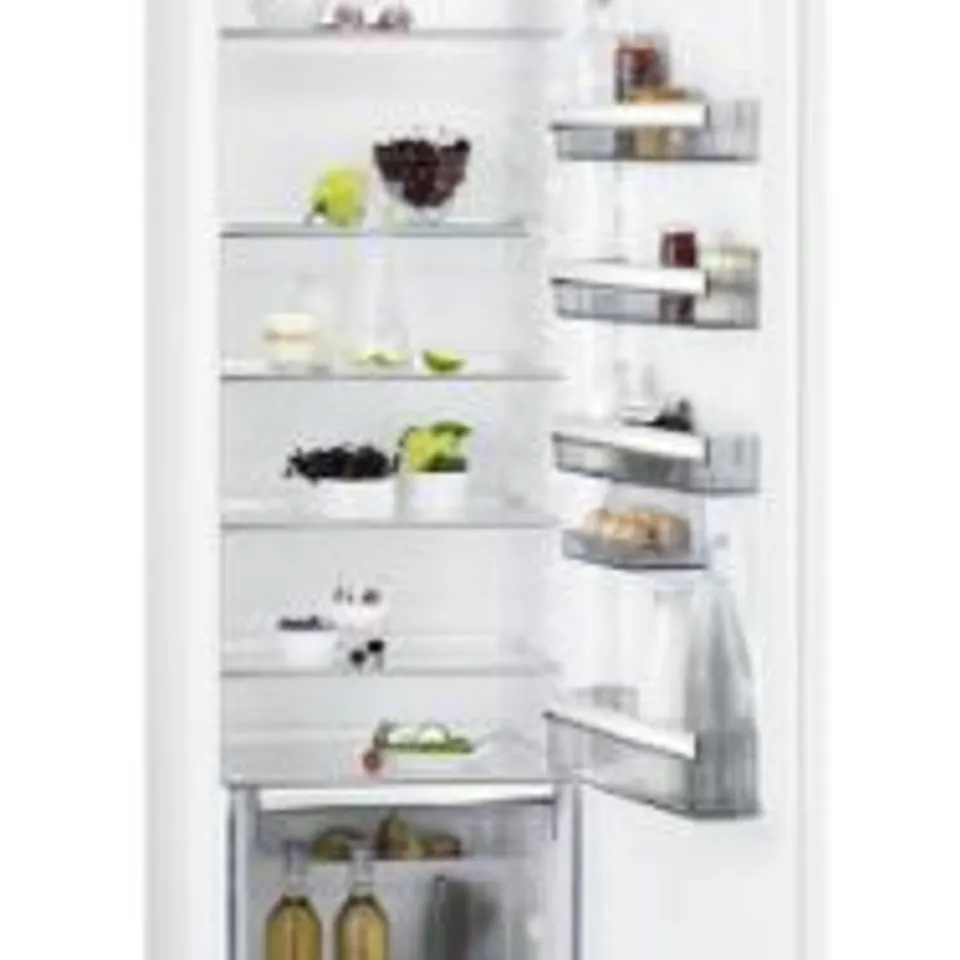 AEG 6000 SERIES TALL INTEGRATED FRIDGE 310L MODEL SKE818E1DC RRP £1000