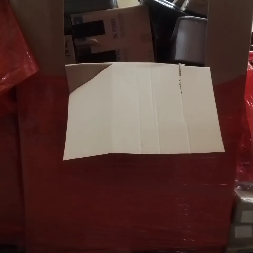 PALLET OF ASSORTED HOUSEHOLD GOODS AND PRODUCTS TO INCLUDE;SEWING MACHINE,JUICER,TODDLER TRAMPOLINE,SHOWER CEIL STRIP AND OTHER ASSORTED ITEMS...
