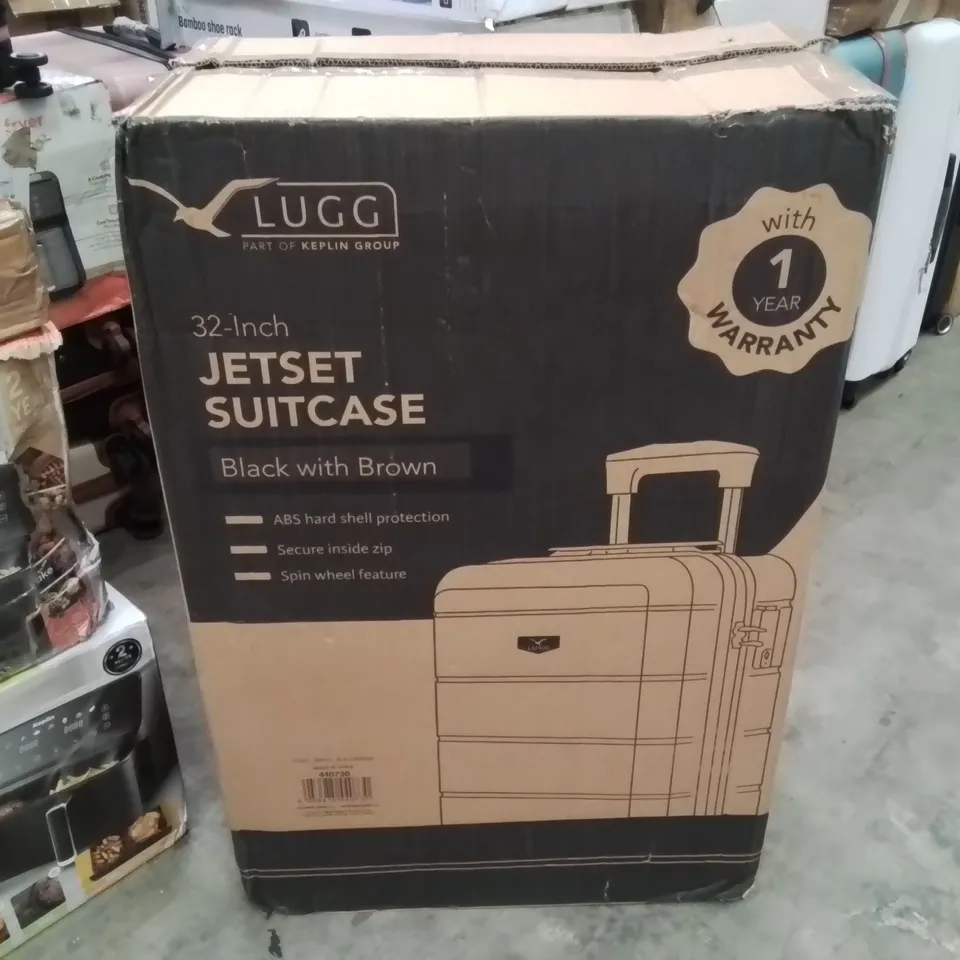 BOXED LUGG - 32INCH JETSET SUITCASE BLACK & BROWN