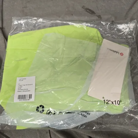 LULULEMON TRACK HR SHORTS SIZE 4