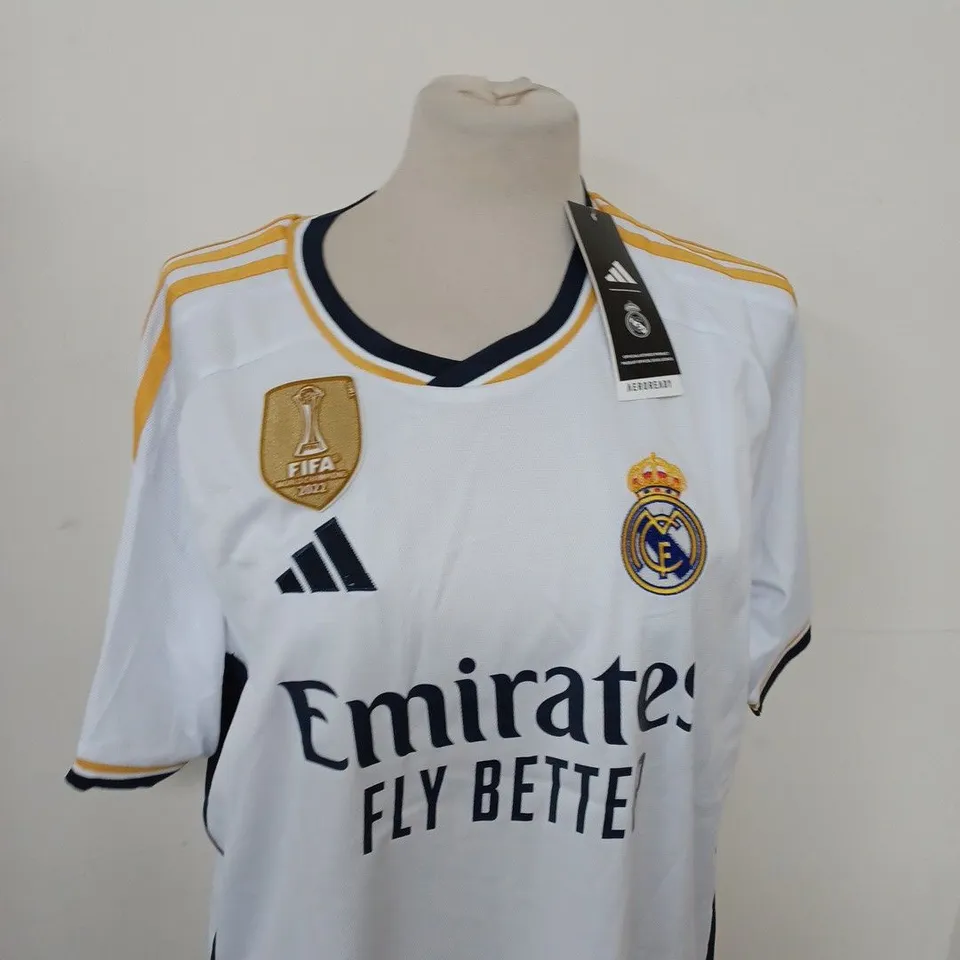 REAL MADRID HOME SHIRT WITH MODRIC 10 SIZE M