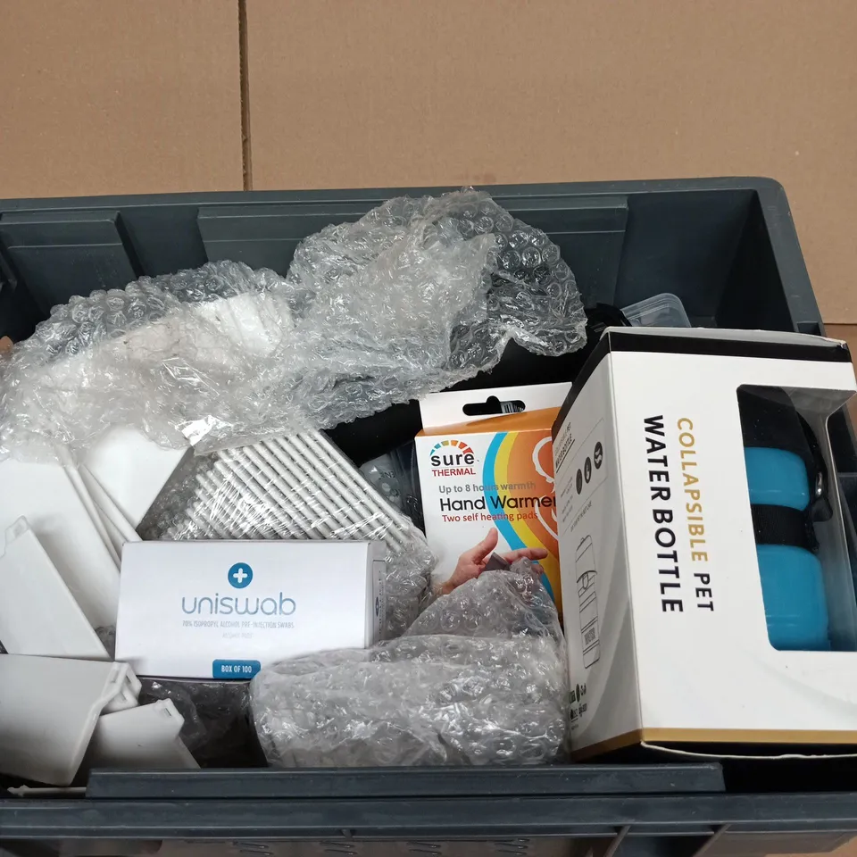BOX OF APPROXIMATELY 10 ASSORTED GOODS INCLUDING UNISWAB PRE INJECTION SWABS, COLLAPSIBLE WATER BOTTLE AND SURE THERMAL HAND WARMERS