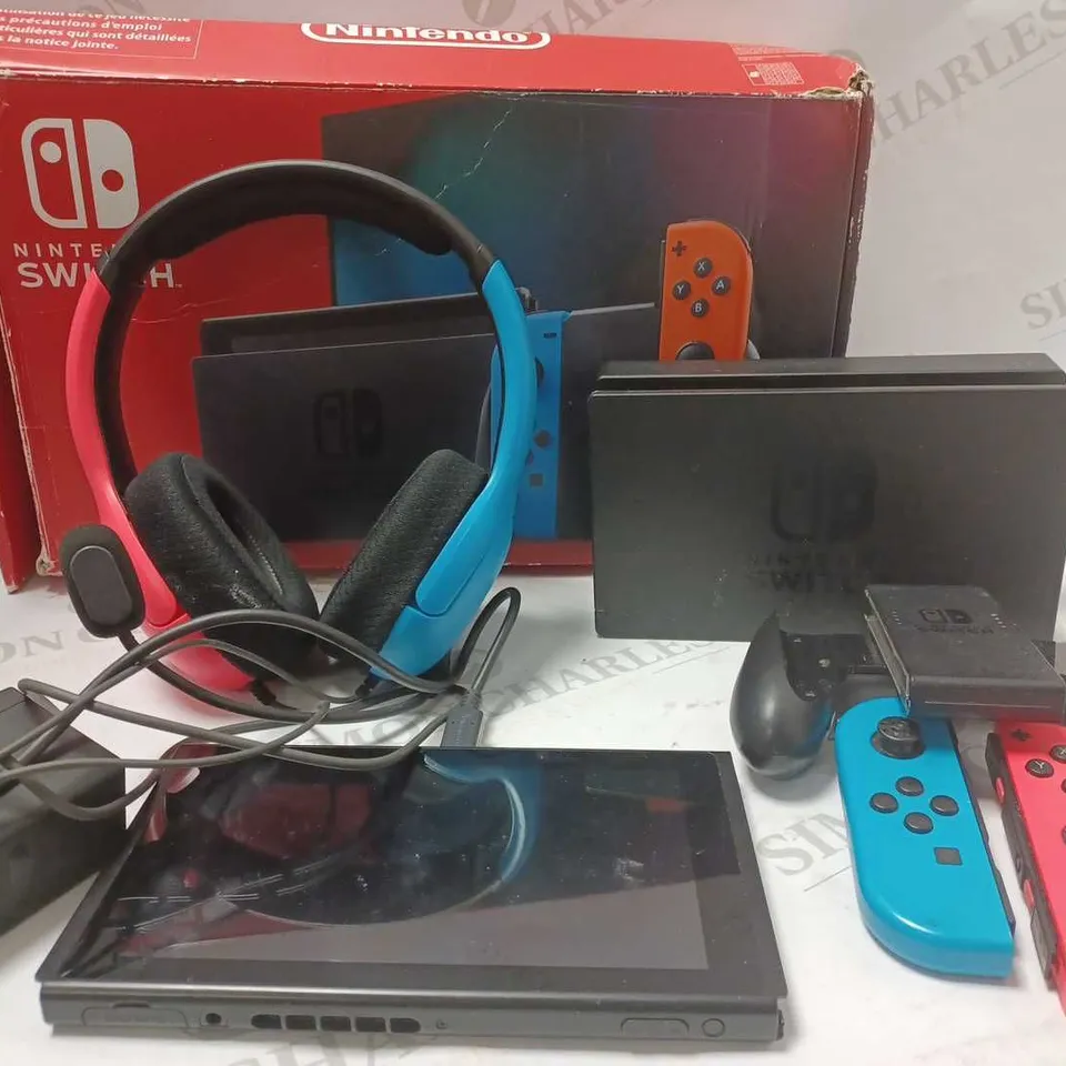 NINTENDO SWITCH - NEON RED & BLUE