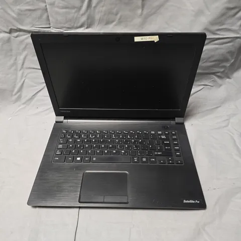 TOSHIBA SATELLITE PRO R40-C LAPTOP 