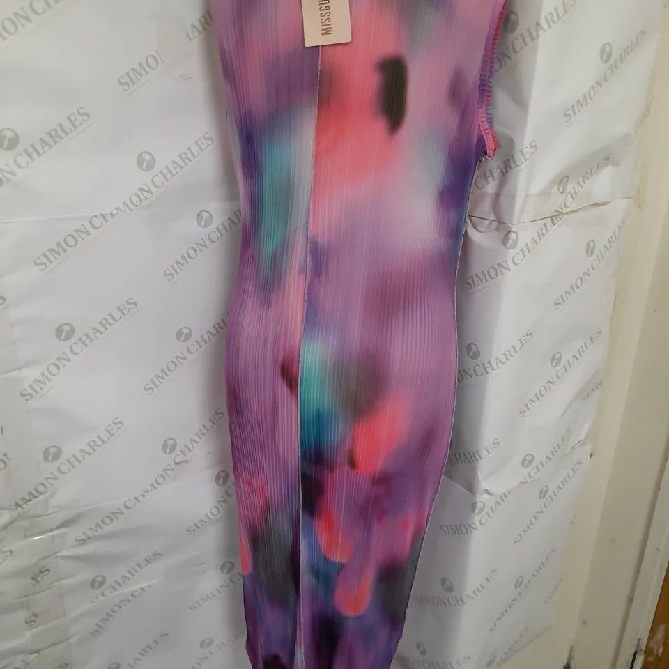 MISSGUIDED SLEEVELESS MESS MIDI DRESSIN MULTI COLOUR SIZE 14