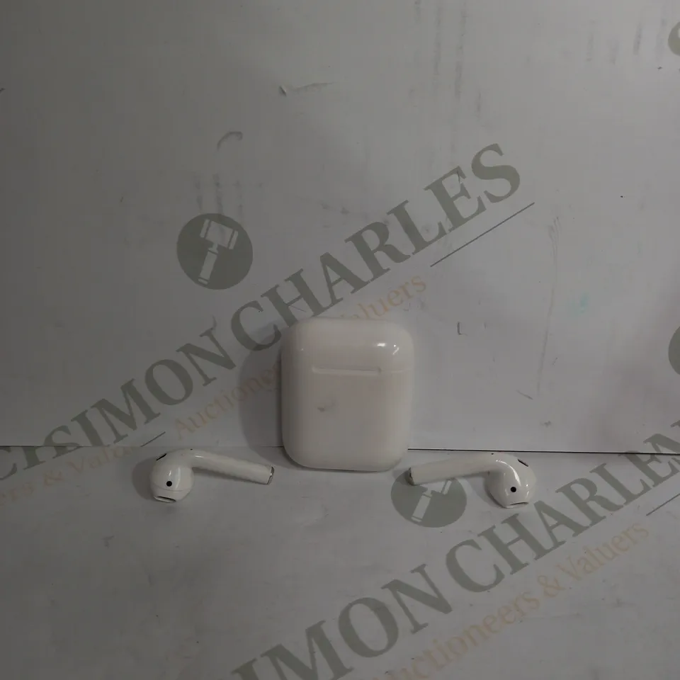 APPLE AIR PODS GEN 1