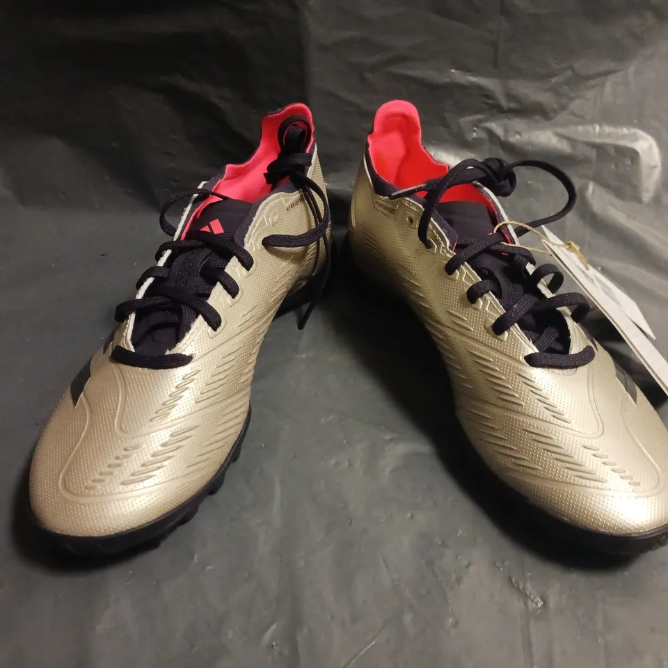 BOXED PAIR OF ADIDAS PREDATOR LEAGUE TF SHOES IN CHAMPAGNE UK SIZE 7