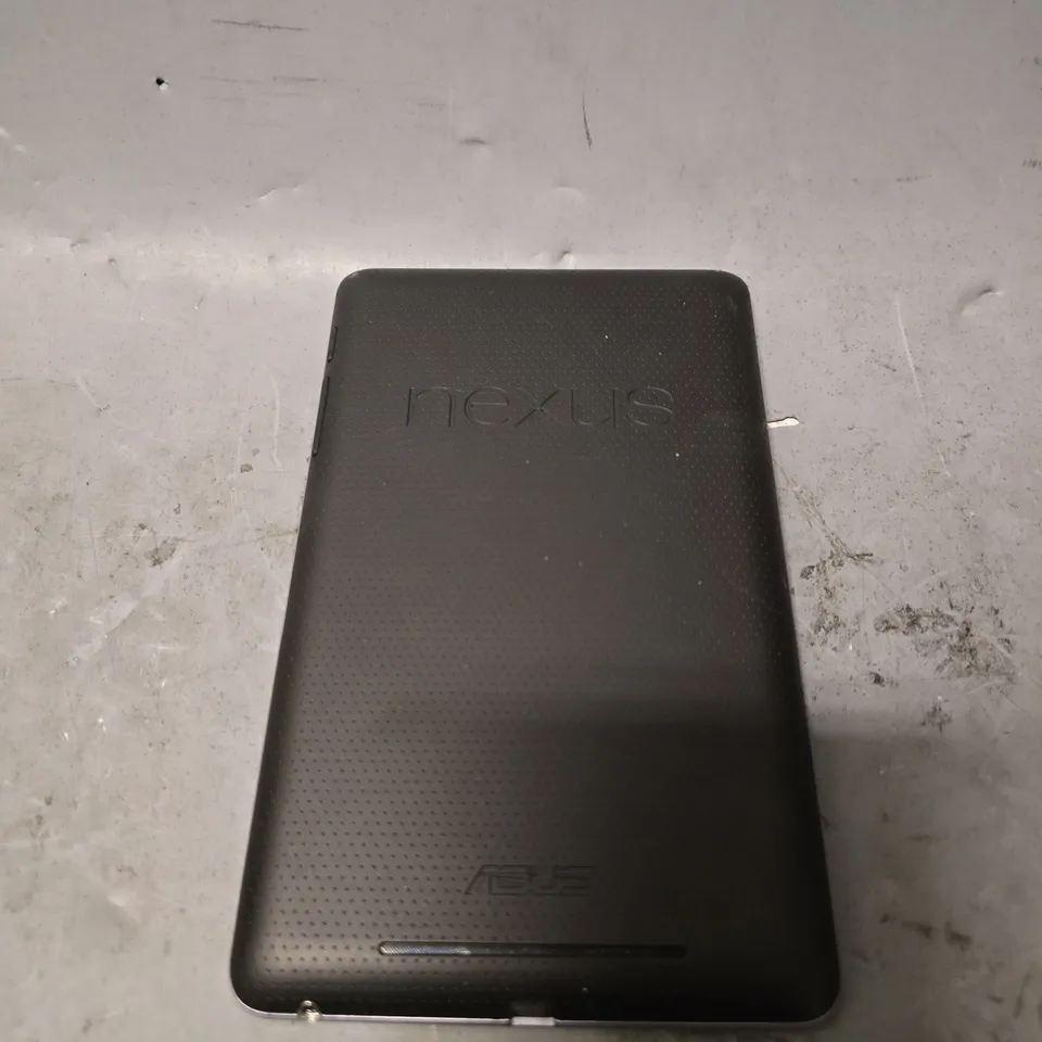 BOXED NEXUS 7 TABLET