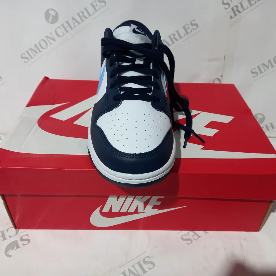 BOXED PAIR OF NIKE DUNK LOW SHOES IN NAVY/WHITE/BLUE UK SIZE 9