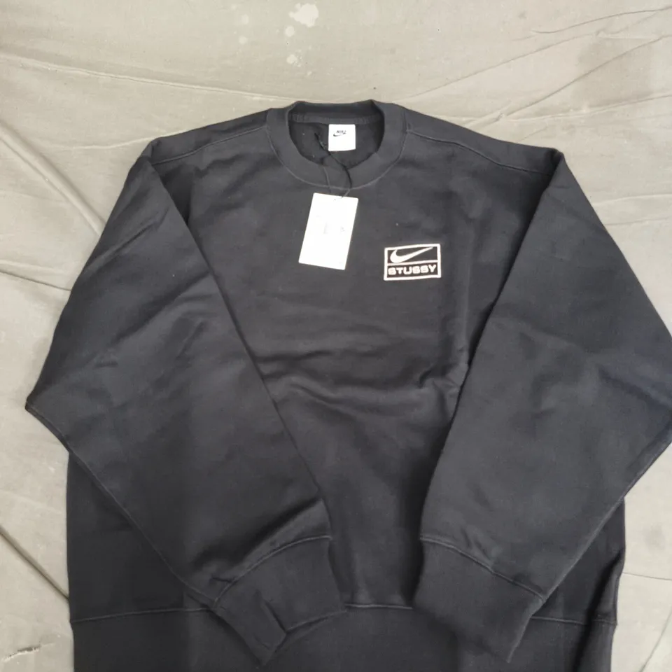 NIKE STUSSY UNISEX JUMPER IN BLACK - XS