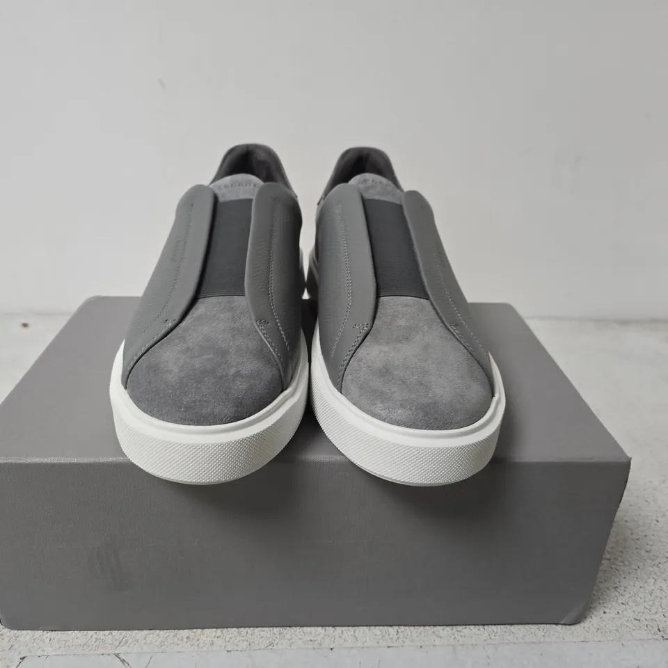 BOXED PAIR OF LEGEND VELORA TRAINER – GREY - UK SIZE 11