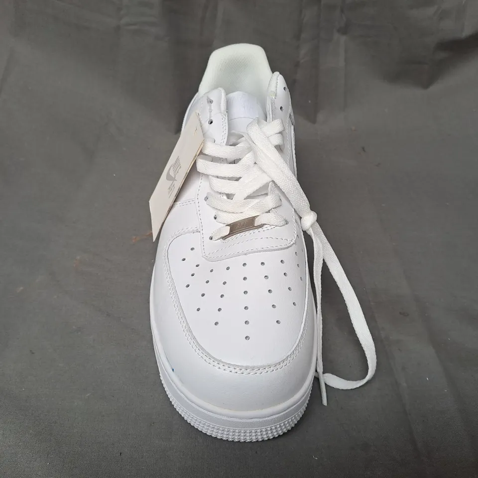 PAIR OF NIKE AIR FORCE 1 SHOES IN WHITE UK SIZE 11