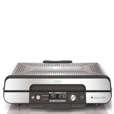 NINJA SIZZLE PRO XL GRILL AND FLAT PLATE