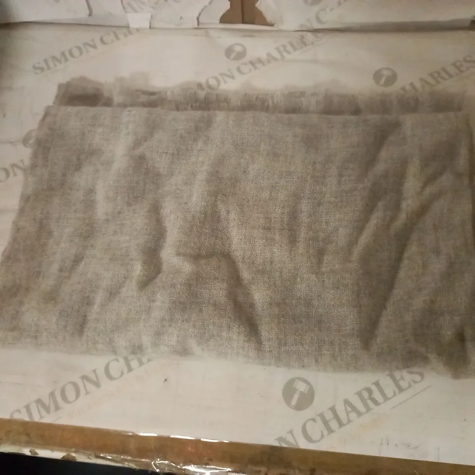 AMANDA WAKELY CASHMERE SCARF GREY