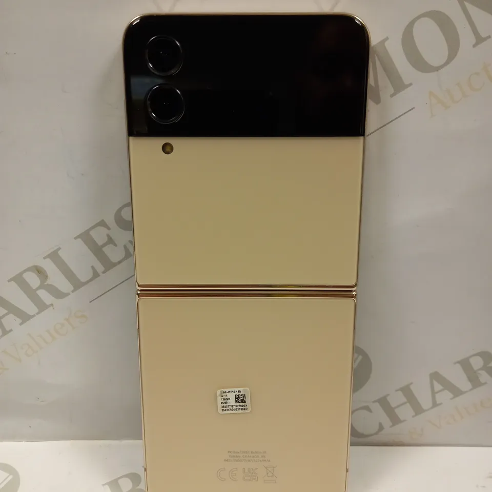 SAMSUNG GALAXY Z FLIP 4 SMARTPHONE 