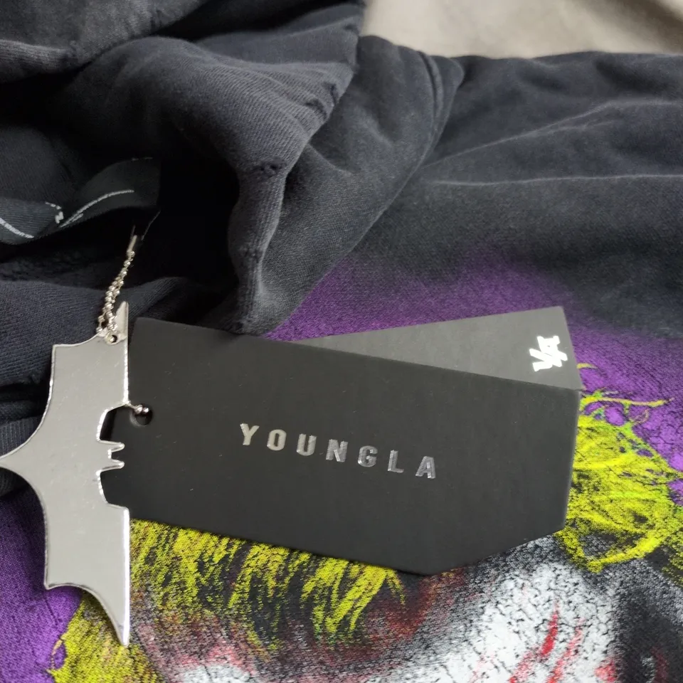 YOUNGLA BATMAN HOODIE – THE DARK KNIGHT TRILOGY GRAPHIC – MEDIUM