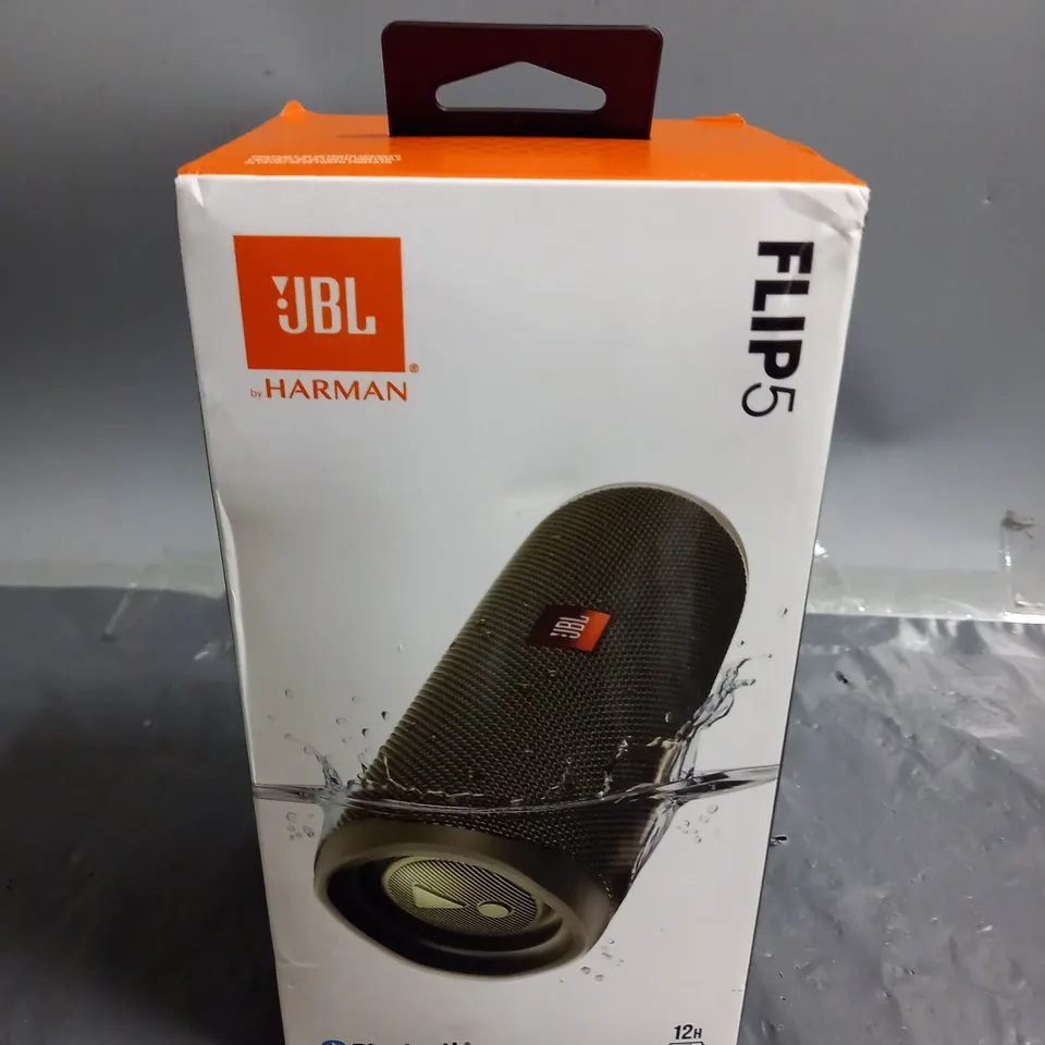 BOXED FLIP 5 SPEAKER