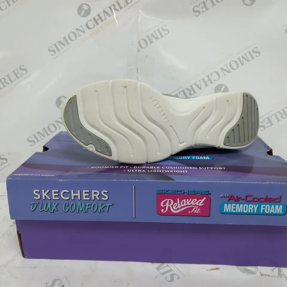 SKETCHERS COMFORT TRAINER GREY SIZE 5.5