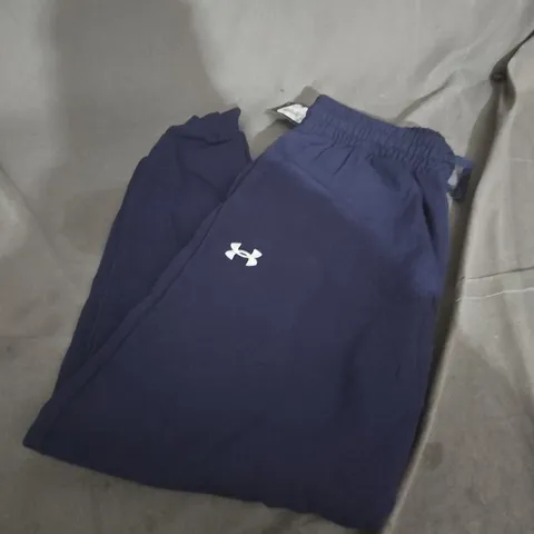 UNDER ARMOUR FLEECED JOGGERS - SIZE L