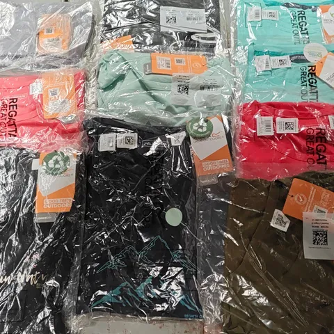 LOT OF 10 ASSORTED BRAND NEW REGATTA T-SHIRTS & IN VARIOUS STYLES, COLOURS AND SIZES
