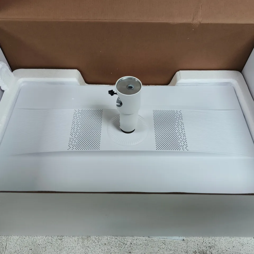 BOXED PORTABLE TV SMART SCREEN