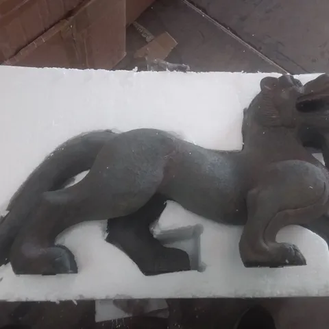 BOXED ORIENTAL DRAGON SCULPTURE