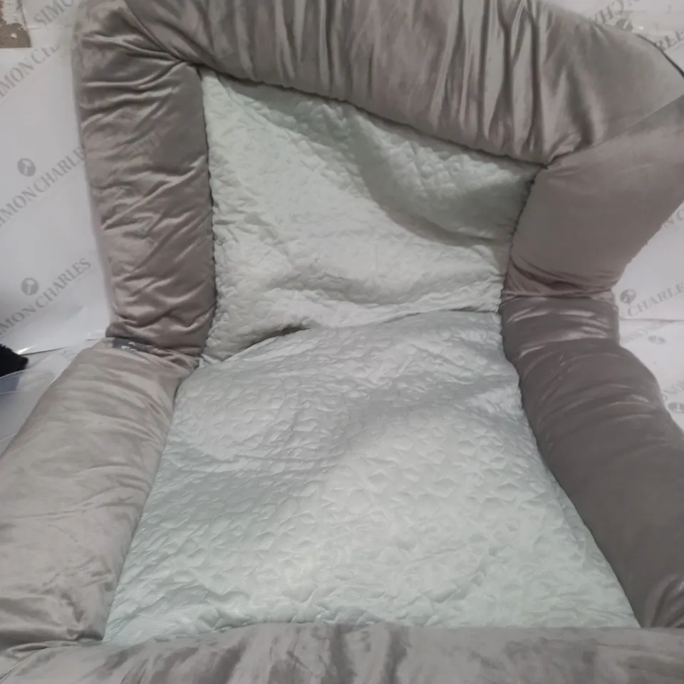 COZEE HOME COZEE PAWS COOLING PET BED GREY LARGE