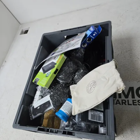 TOTE OF APPROXIMATELY 14 ASSORTED ITEMS TO INCLUDE: ARELLA BRUSH HEAD