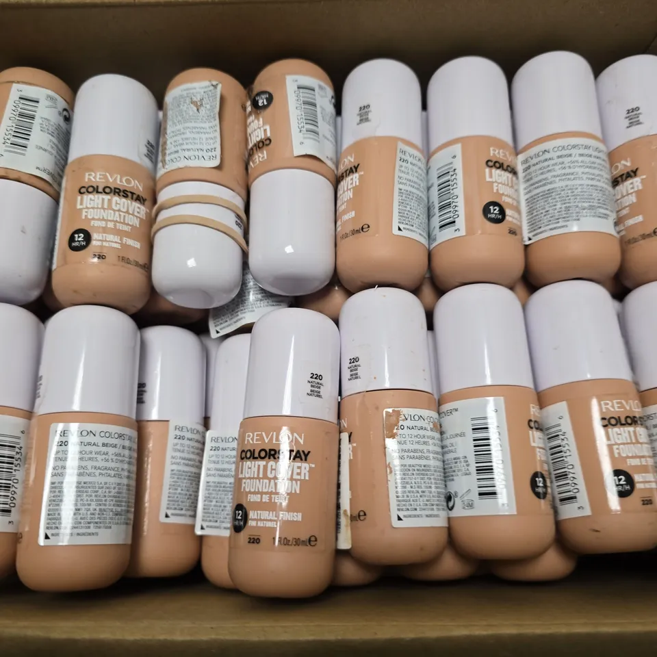 BOX OF APPROXIMATELY 40 REVLON COLOURSTAY LIGHT COVER 30ML FOUNDATIONS 220