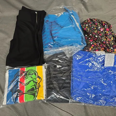 APPROXIMATELY 40 ASSORTED CLOTHING ITEMS IN VARIOUS SIZES, STYLES & COLOURS TO INCLUDE TOPS, DRESSES, BOTTOMS, ETC - COLLECTION ONLY