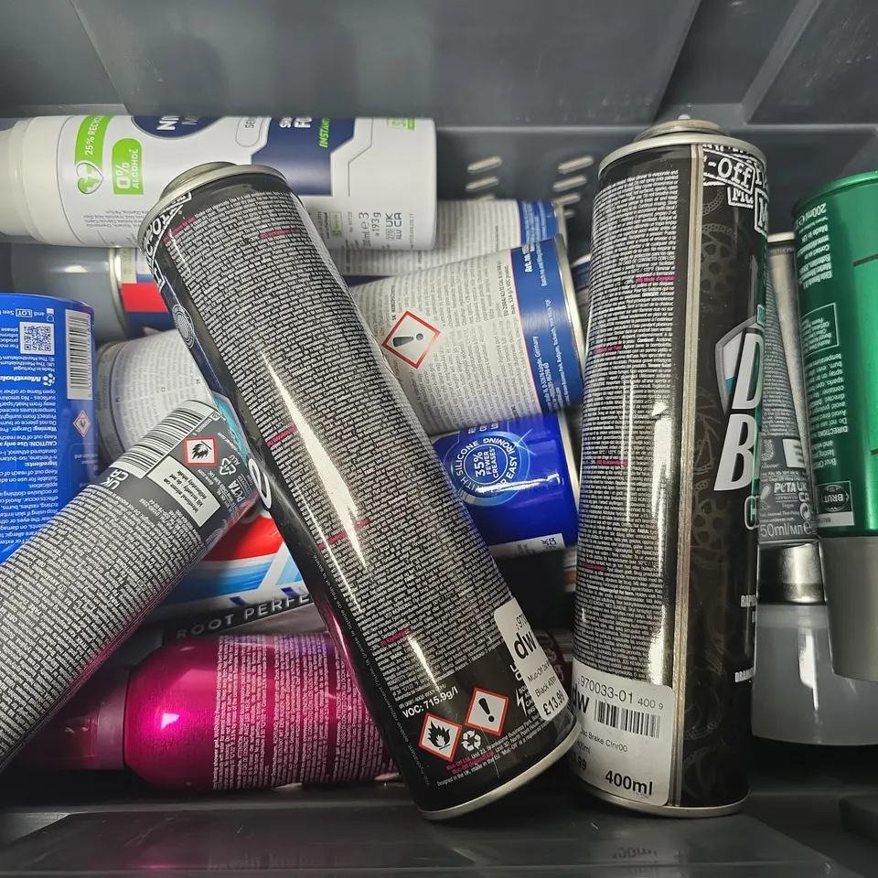 APPROXIMATELY 12 ASSORTED AEROSOLS TO INCLUDE WRX SPRAY PAINT, DINITROL HIGH PERFORMANCE WAX, NIVEA MEN SHAVING FOAM, ETC - COLLECTION ONLY
