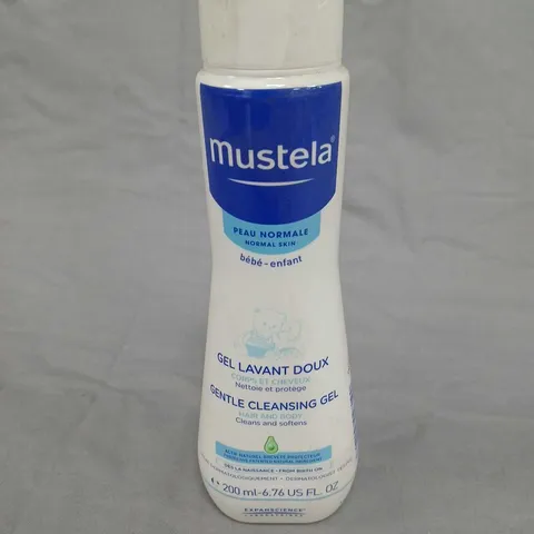 APPROXIMATELY 24 MUSTELA GENTLE CLEANSING GEL FOR BABY – 200 ML