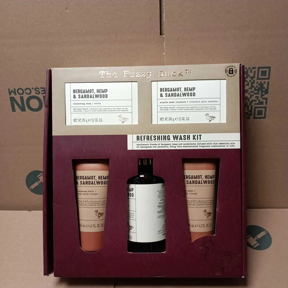 THE FUZZY DUCK REFRESHING WASH KIT GIFT SET