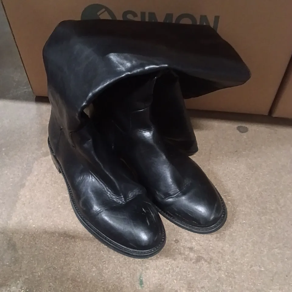 BLACK LEATHER ANKLE BOOTS – EU 39 (UK 6) WOMENS
