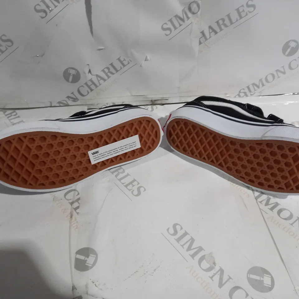 UNBOXED VANS OLD SKOOL HIGHS JUNIOR SIZE UK 12 