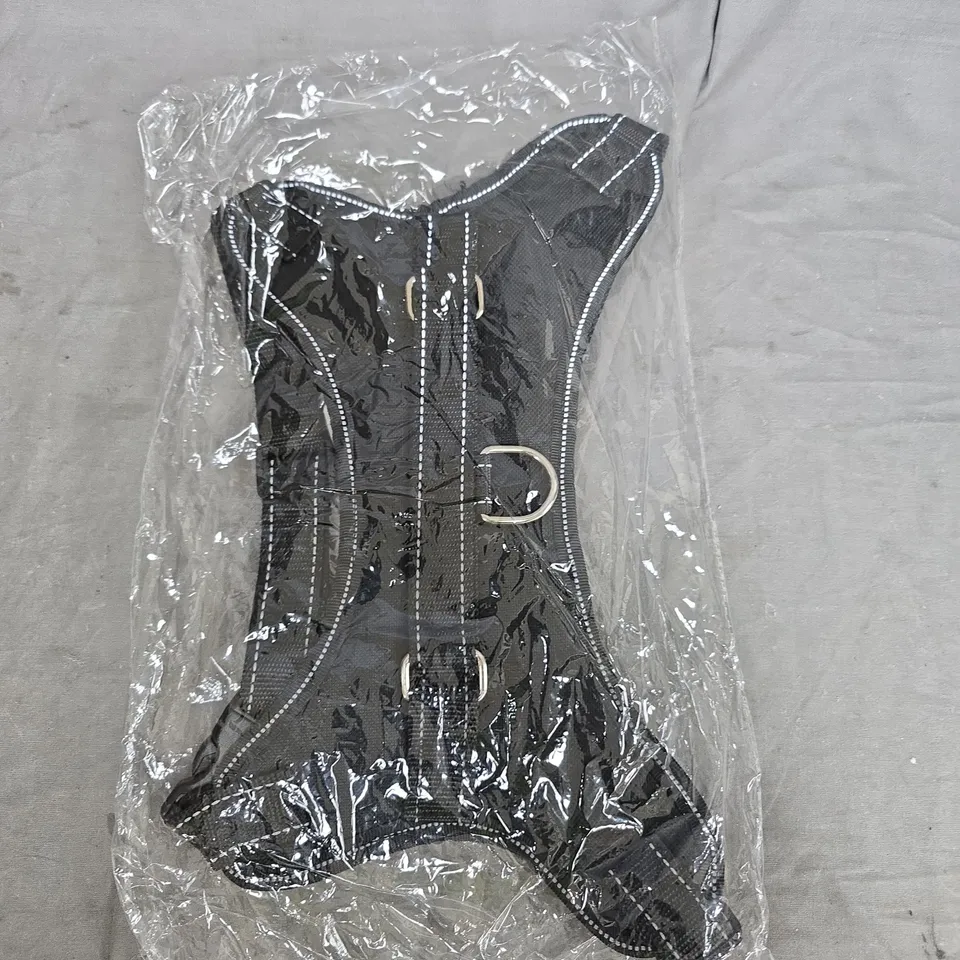 5 x MPS No Pull Harness, Extra Large (Large) – Black with white stitching.