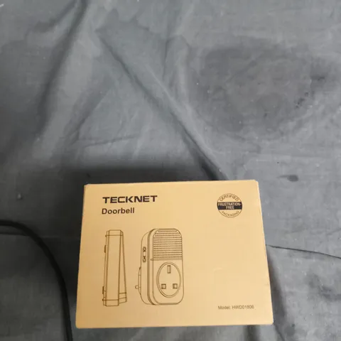 BOX OF APPROXIMATELY 20 ASSORTED ITEMS TO INCLUDE: TECKNET DOORBELL 