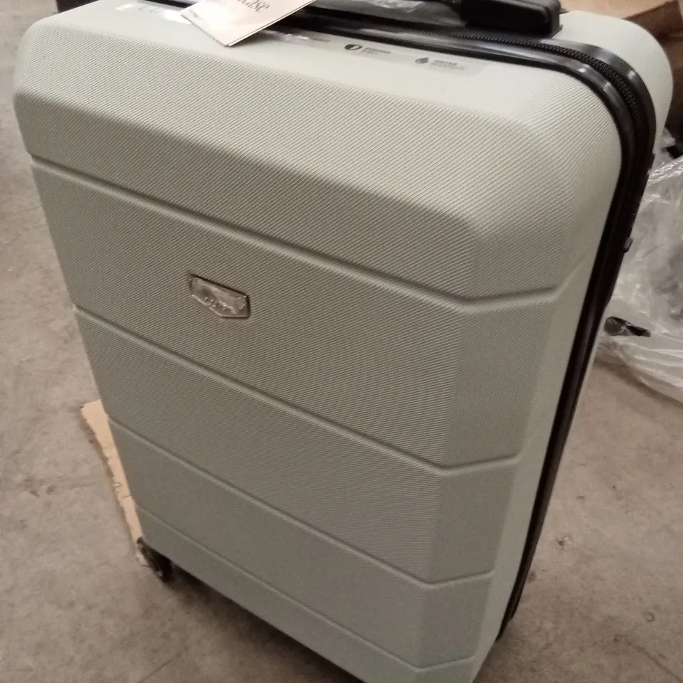 LUGG TRAVEL SUITCASE 