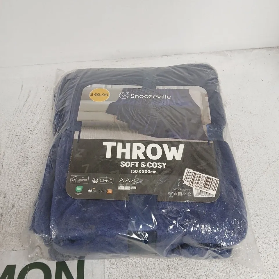 SNOOZEVILLE THROW – SOFT & COZY, 150 X 200 CM